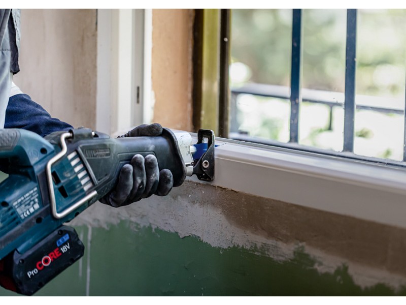 List Bosch za sabljasto žago EXPERT ‘Window Demolition’ S 956 DHM, 150mm, 6TPI, za Aluminij, Les, 2608900385